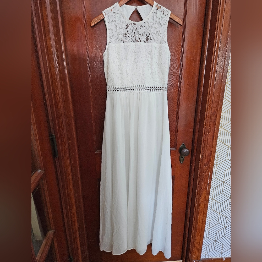 New Truth and Fable white lace dress
